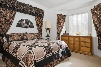 2002 Bellview Street Primary Bedroom