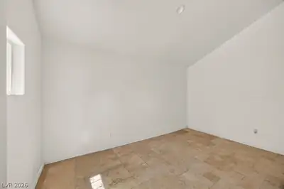 4425 Sunflower Avenue Bedroom