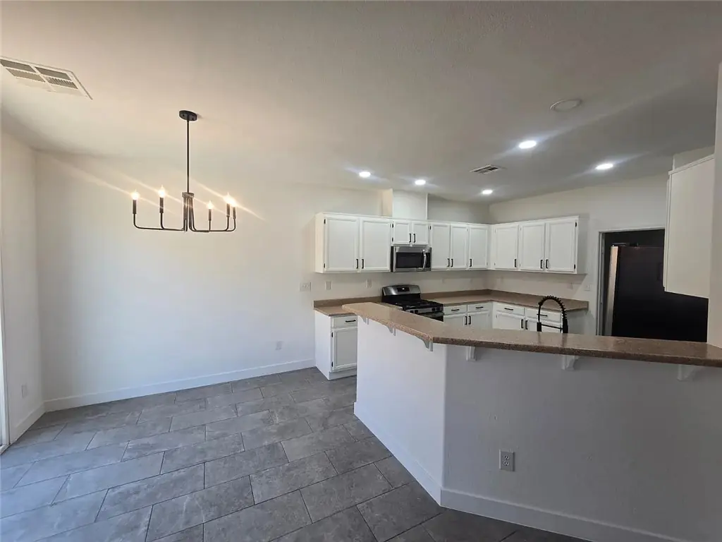 6158 Calm Breeze Avenue 103