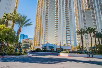 135 East Harmon Avenue 08718 Las Vegas, NV 89109