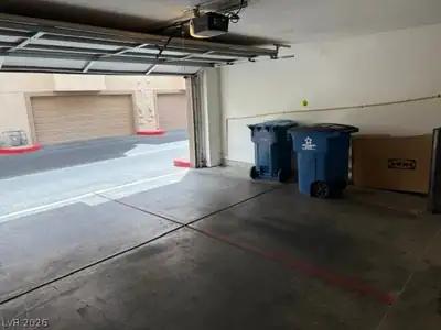 1513 Couples Street Garage