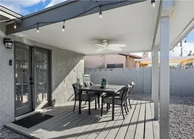 712 Glen Abbey Circle Patio