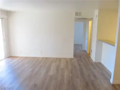 5100 INDIAN RIVER Drive 410 Living Room