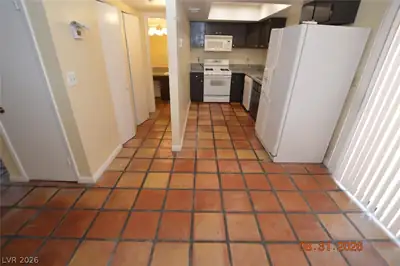 5265 Child Court 109 Kitchen