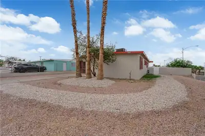 2084 Palma Vista Avenue 