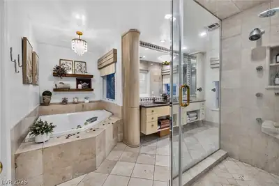 2919 Reiger Court Primary Bathroom