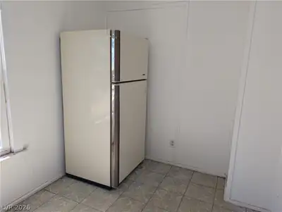 108 Davis Street Dining Area