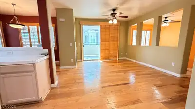 2325 Windmill Parkway 1613 Dining Area