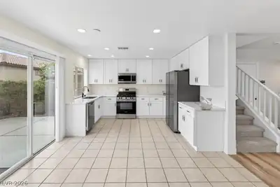 304 McHenry Street Kitchen