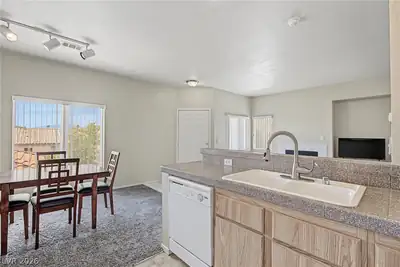 251 South Green Valley Parkway 4122 