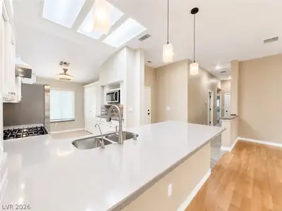 2080 Joy Creek Lane Kitchen