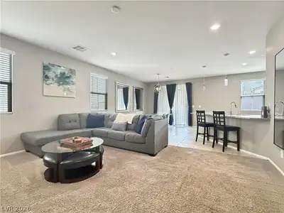 2931 Tranquil Brook Avenue Living Room
