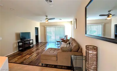 2574 Stardust Valley Drive Living Room
