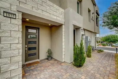 600 North Carriage Hill Drive 1035, Las Vegas