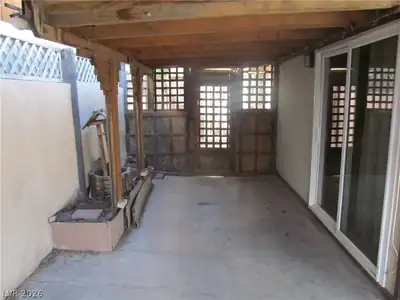 2835 Natalie Avenue Patio