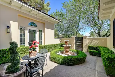 11827 Oakland Hills Drive 