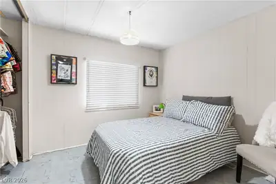 3671 Gulf Shores Drive Bedroom