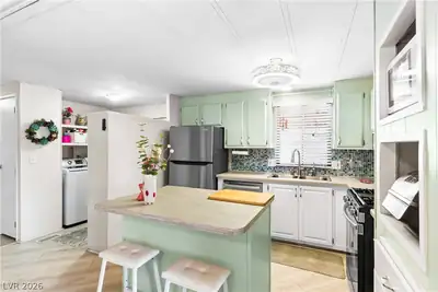 3671 Gulf Shores Drive Kitchen
