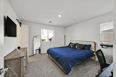 6282 Foxes Dale Street Bedroom