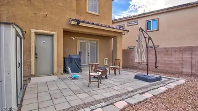 3512 Terraza Mar Avenue Patio