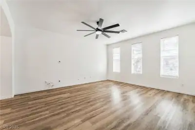 10165 Tait Street Living Room
