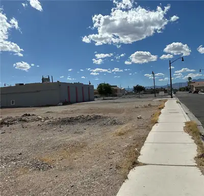 317 West Monroe Avenue Lot