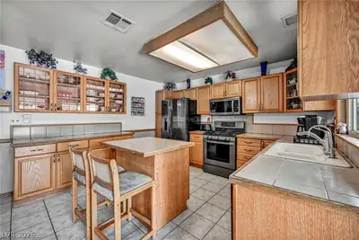 3839 Reflection Way Kitchen