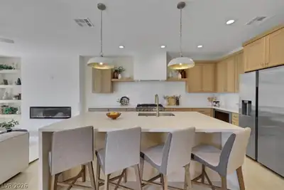 10551 Mandarino Avenue Kitchen