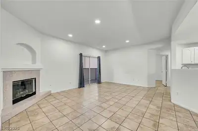 2050 West Warm Springs Road 2812 