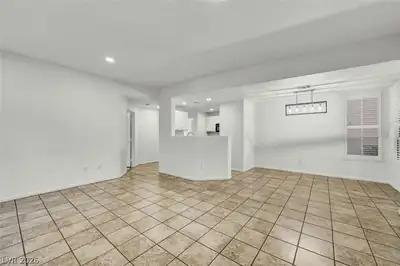 2050 West Warm Springs Road 2812 