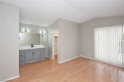 3576 Malafia Circle Bedroom