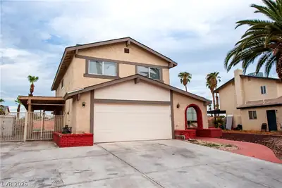 3576 Malafia Circle Front of Structure