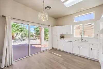 10700 Grand Cypress Avenue Dining Area