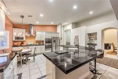 6102 Rocketman Circle Kitchen