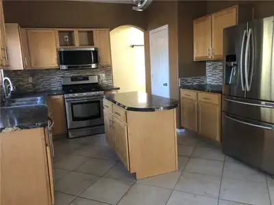 5223 Morning Splash Avenue Kitchen