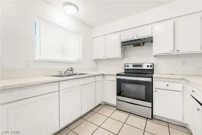 3412 Mercury Street H Kitchen
