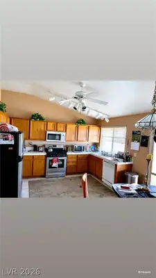 708 Canyon Country Circle Kitchen