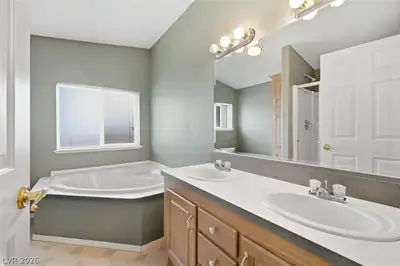 3450 West Horn Road, Pahrump, NV 89048 Primary Bathroom