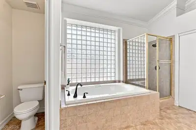 1839 Tee Box Way Primary Bathroom