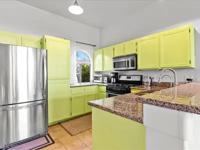 3125 North Buffalo Drive 2092 Kitchen
