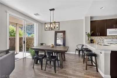 226 Priority Point Street Dining Area