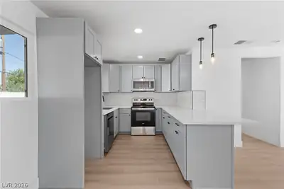 1674 D Street Kitchen