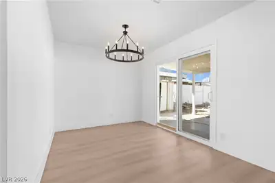 1674 D Street Dining Area