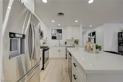 431 Scenic Drive Kitchen