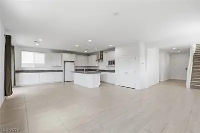 4729 Challenger Street Living Room