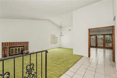 6592 Peachtree Lane Living Room