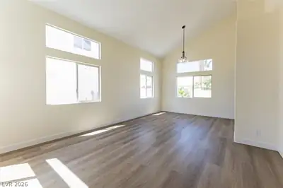 2050 Paterno Avenue Living Room