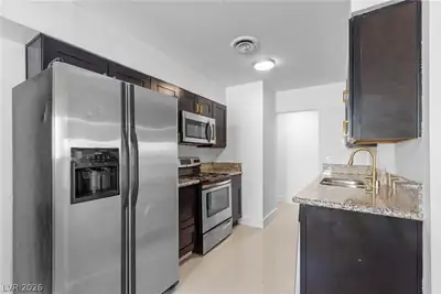 2532 Page Street Kitchen