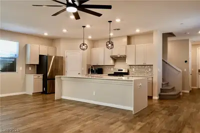 8494 Torozo Avenue Kitchen