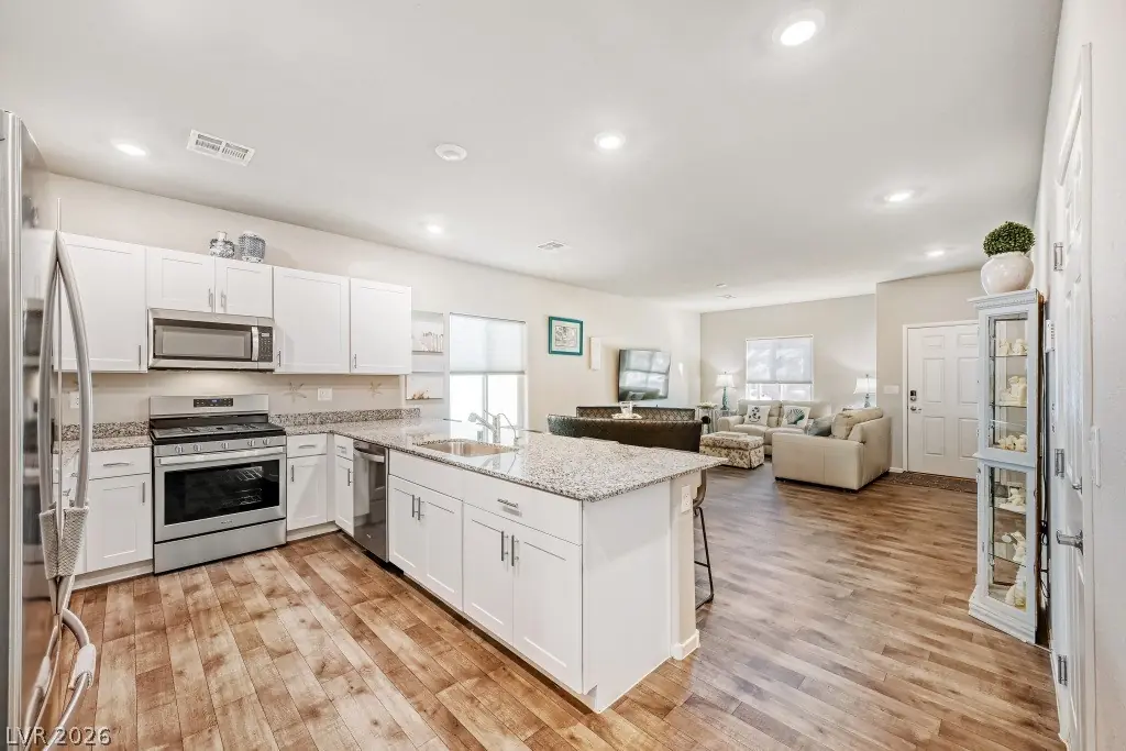 4352 Meadow Glade Avenue, North Las Vegas, NV 89084